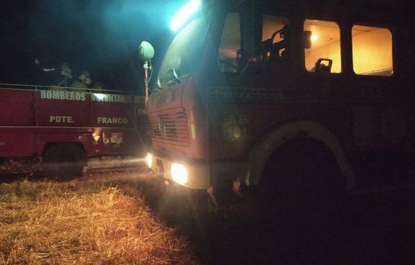 Bomberos lograron controlar incendio registrado en reserva Moisés Bertoni