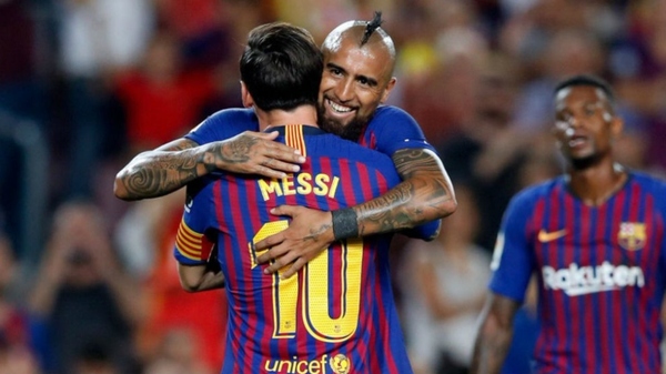 Messi se despide del “Rey Arturo” - Megacadena — Últimas Noticias de Paraguay