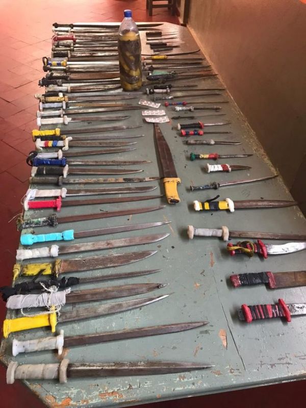 Incautan armas blancas durante requisa en penitenciaría de Emboscada