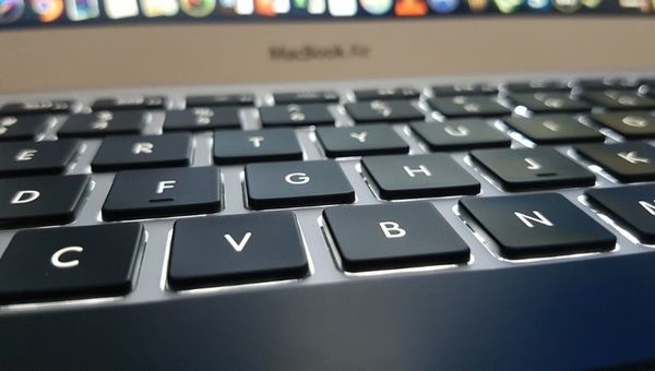 Lupa fintech: E-services propone conocer mejor a los clientes mediante procesos digitales
