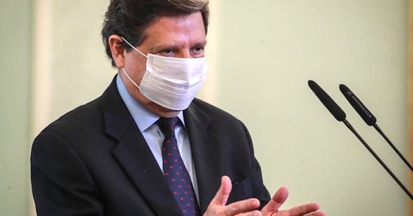 La Nación / “Es el momento más difícil por la salud de Óscar Denis”