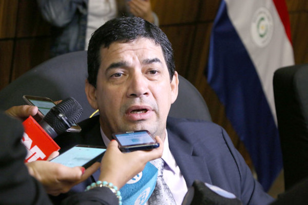 Velázquez dice que hay que «aniquilar» al EPP
