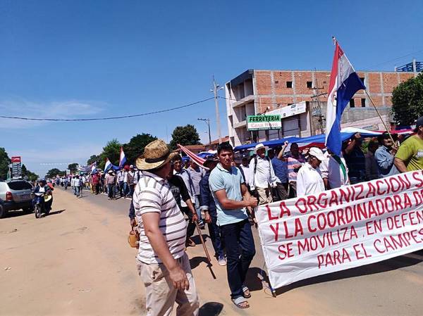 Campesinos se movilizarán la próxima semana y no descartan cierre de rutas