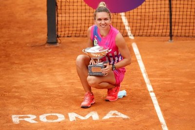Simona Halep gana el Torneo de Roma tras abandono de Pliskova en la final