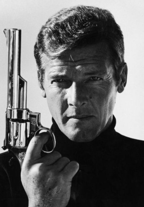 Policía británica busca a ladrones de cinco armas de James Bond - Cine y TV - ABC Color