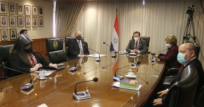La Nación / Silva Facetti pedirá a la Corte expedirse ante pérdida de investiduras