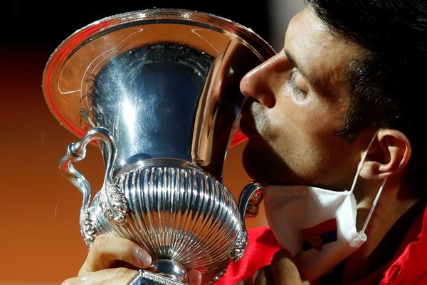 Djokovic derrota a Schwartzman y suma su quinto título en Roma
