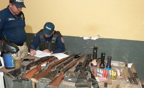 HOY / Sorprenden a cazadores de animales silvestres con armas de distintos calibres