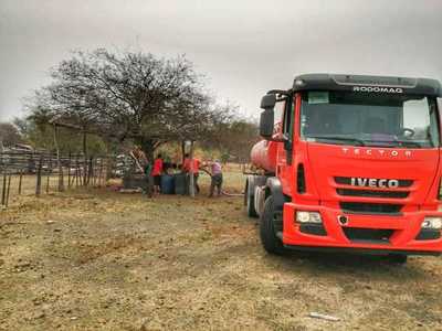 Continúa provisión de agua potable a comunidades del Chaco