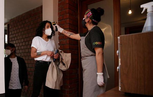 Bolivia reporta una gran disminución de casos luego de meses