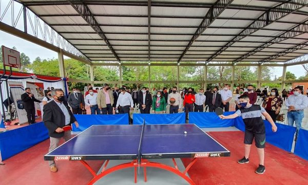 San Pedro: Inauguran polideportivos en Día de la Juventud