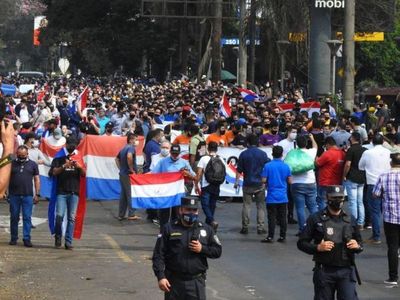 En CDE mantienen protesta para apertura total de frontera y no gradual como aprobó el Gobierno