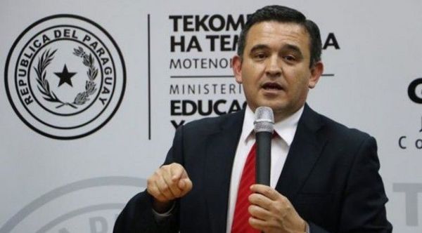 Ministro de la Juventud dice que no habla con Petta