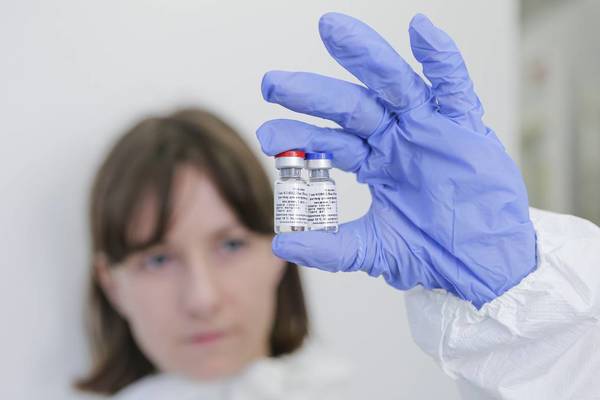 Rusia podrá vacunar contra la COVID entre un 70 y 80 % de población en un año » Ñanduti