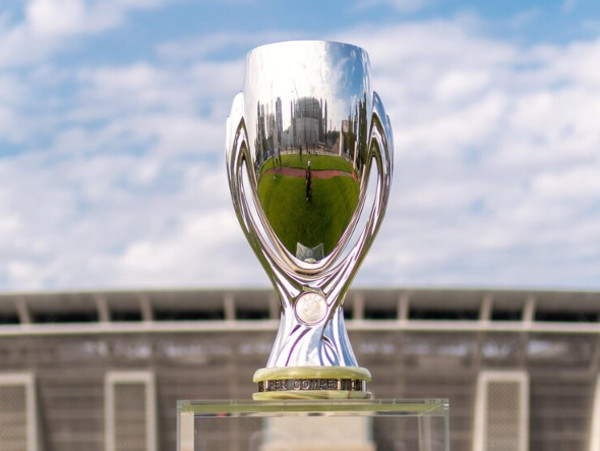 La Supercopa: prueba piloto con público de la UEFA