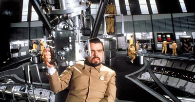 La Nación / Fallece Michael Lonsdale, villano de James Bond