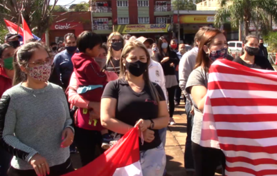 Comerciantes encarnacenos exigen la reapertura de frontera con Posadas