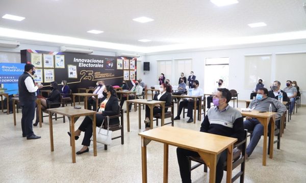 Capacitadores son instruidos con miras a Elecciones del CM