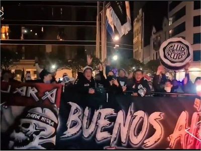 Gran recibimiento a Olimpia en Buenos Aires
