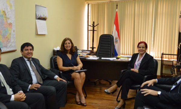 Conacom baja pulgar a contrato entre Athena y FrigoNorte