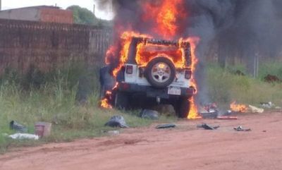 Incineran tres vehículos en Pedro Juan Caballero