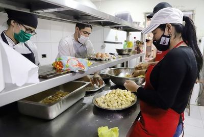 Gobierno debe presentar esta semana el borrador de una alternativa al proyecto de auxilio a empresas - Nacionales - ABC Color
