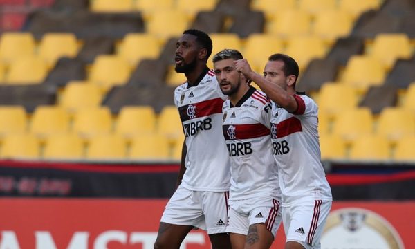 Flamengo resurgió ante adversidad