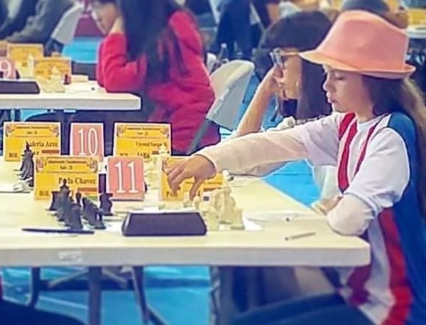 Helen Montiel fue subcampeona del primer Panamericano online de ajedrez