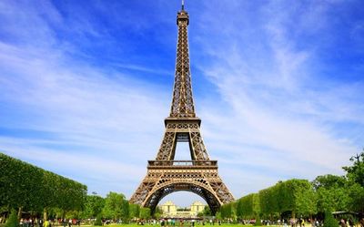 Reabre la Torre Eiffel tras ser evacuada por una alerta de bomba » Ñanduti