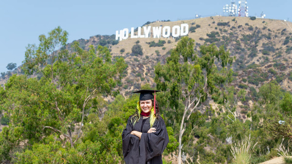 Franqueña se gradúa con honores en Estados Unidos