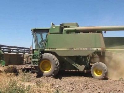 Murió aplastado por una cosechadora