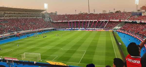 APF analiza admitir una mínima cantidad de espectadores en los estadios, para el Clausura - Megacadena — Últimas Noticias de Paraguay