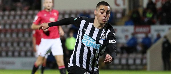 Crónica / Almirón jugó un partidazo en la victoria del Newcastle