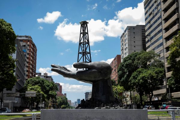 Un fallo eléctrico deja sin luz gran parte de Caracas y de estados vecinos - MarketData