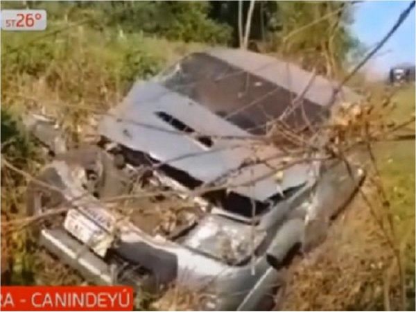 Padre e hijos pierden la vida en accidente de tránsito