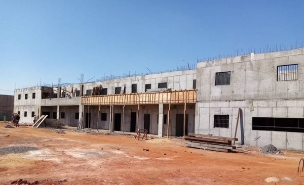 HOY / Futura cárcel de Emboscada registra avance del 40% en su construcción