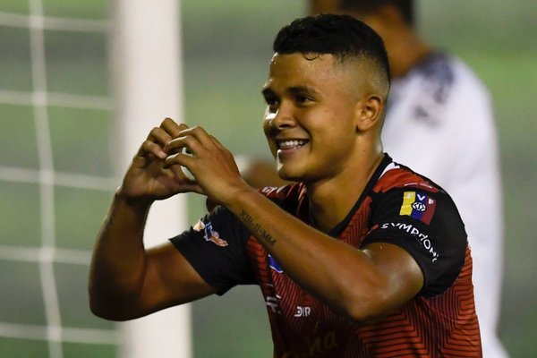 Pálido Libertad es derrotado por el Caracas