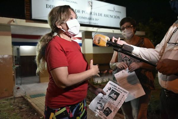 Ladrones “bien vestidos” asaltan a dos mujeres y se llevan celulares - Nacionales - ABC Color