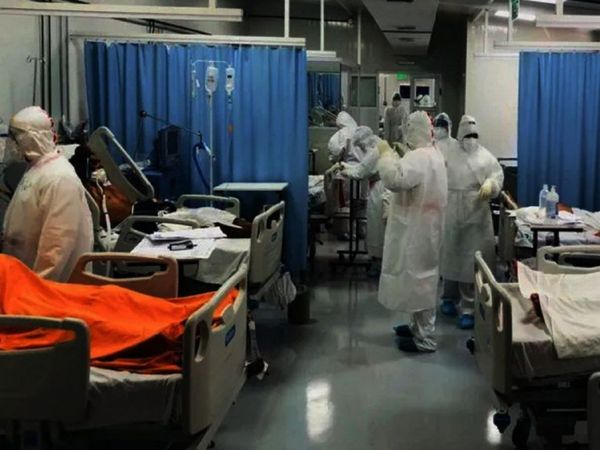 Médicos y enfermeros renuncian en plena pandemia por estrés o temor