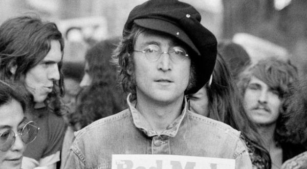 El registro escolar de John Lennon revela que fue un adolescente complicado