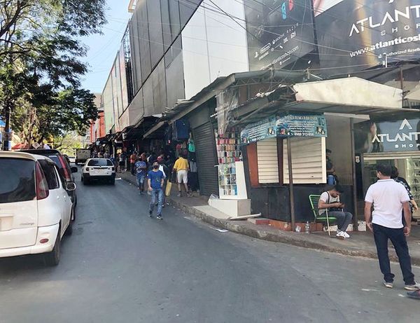 Pese al temor de médicos y al real bajo, aguardan con ansias apertura del puente - Nacionales - ABC Color