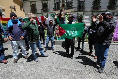 La lucha por la devolución de pensiones se planta frente al poder en Bolivia - MarketData