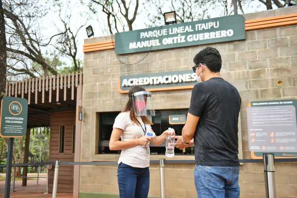 Más de 1.000 personas ingresaron al Parque Lineal de CDE, tras su reapertura