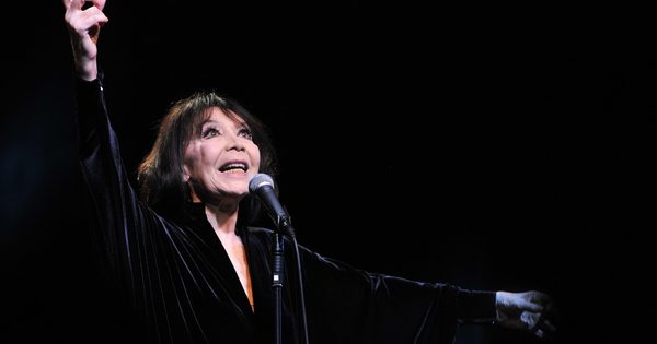 La Nación / Muere a los 93 años la cantante francesa Juliette Gréco