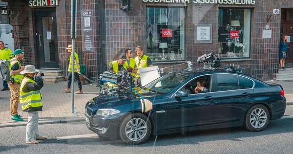 La Nación / Sindicatos y estudios de Hollywood acuerdan vuelta al trabajo