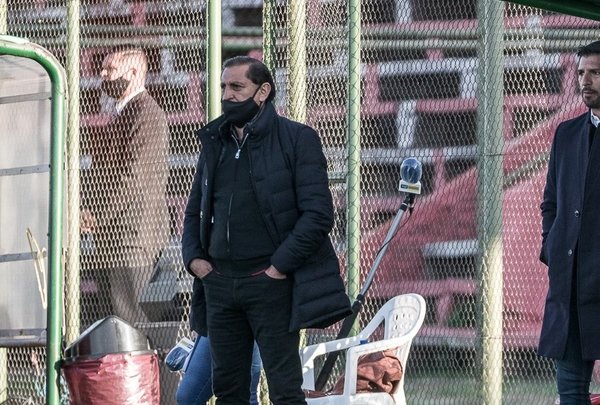 Ramón Díaz deja la conducción técnica de Libertad · Radio Monumental 1080 AM