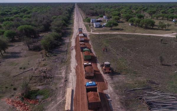 MOPC inicia trabajos de acceso a tierras de la comunidad indígena Yakye Axa