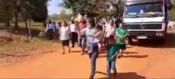 Autoridades investigan fiesta patronal sin modo COVID en Caraguatay: Videos revelan aglomeración y bebidas alcohólicas » Ñanduti