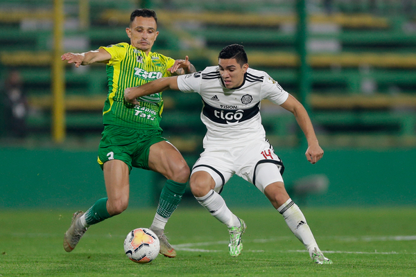 Hugo Fernández sufre rotura de ligamentos