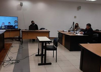 Detenidos con marihuana son condenados a cinco años de cárcel - Nacionales - ABC Color